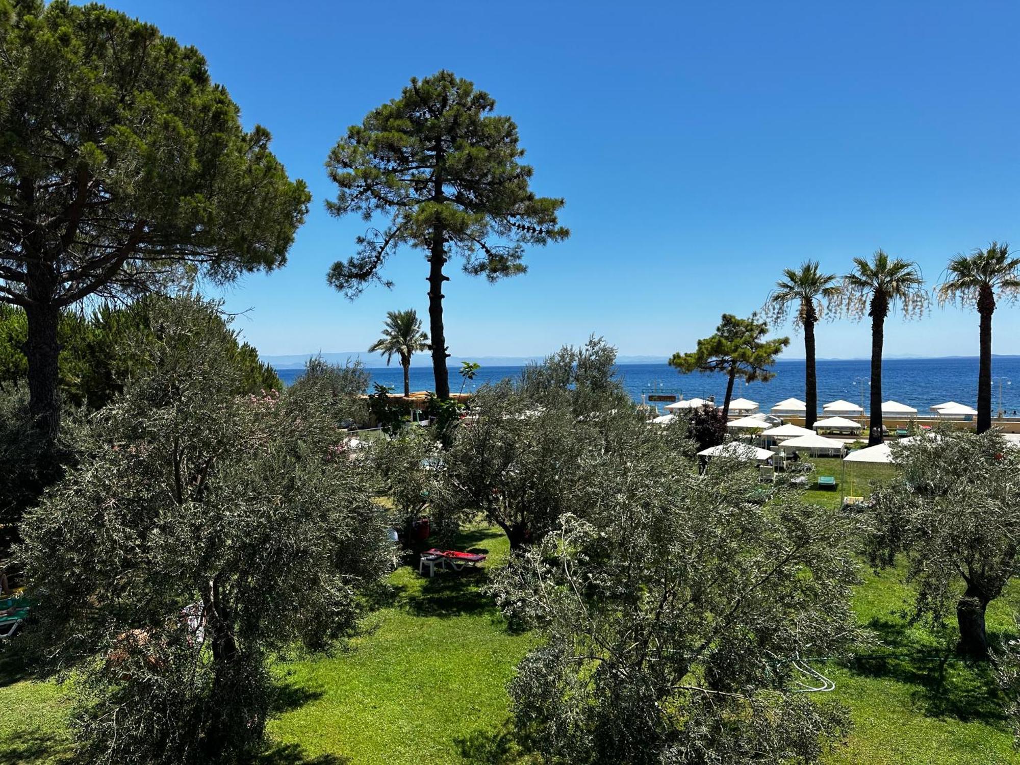 Palm Beach Hotel Kucukkuyu Buitenkant foto